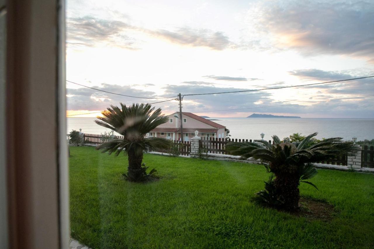 Villa Voula Agios Stefanos Avliotes  Екстериор снимка